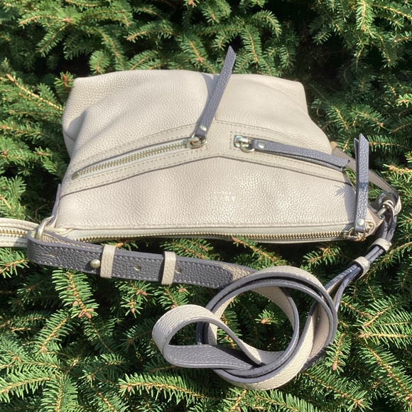 Radley London Beautiful Pebbled Leather Crossbody Handbag - Picture 5 of 11